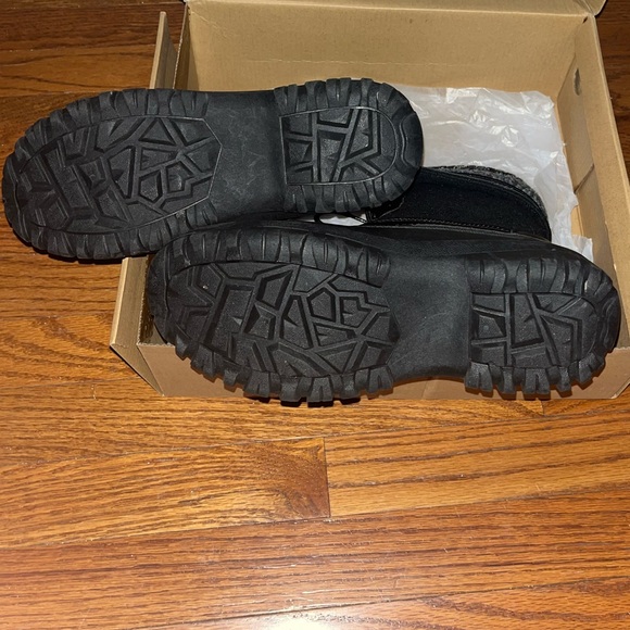 ALEADER Womens Winter Snow Boots | Waterproof Shell | Duck Boots - Picture 3 of 5